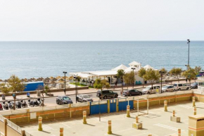 Frente a la playa, zona tranquila